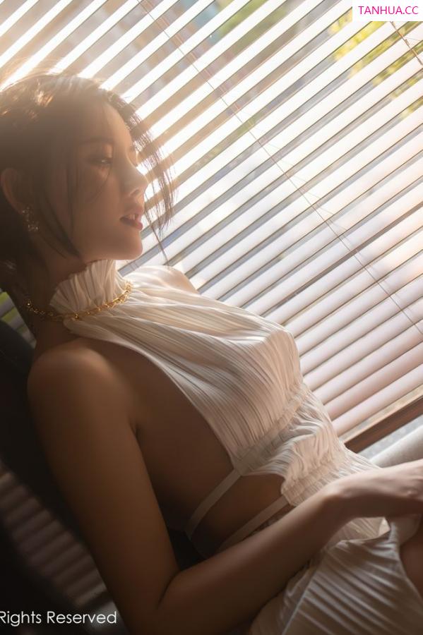 就是阿朱啊  [XiuRen]高清写真图 2022.07.08 No.5246 就是阿朱啊第5张图片